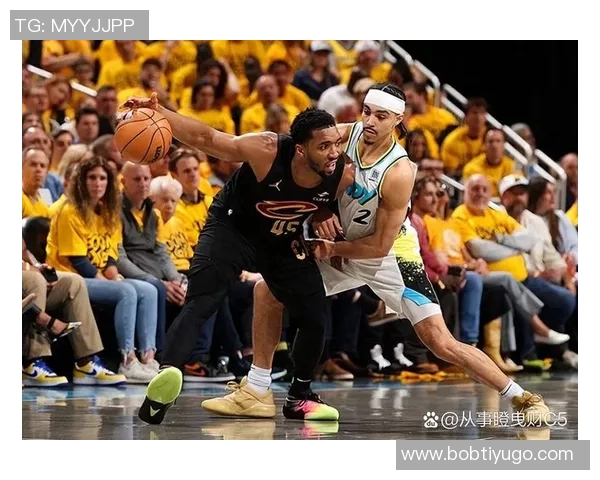 米切尔回应下半场零分表现称双腿沉重并无大碍