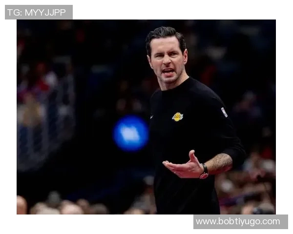 雷迪克谈詹姆斯训练策略强调今年应适度调整备战节奏